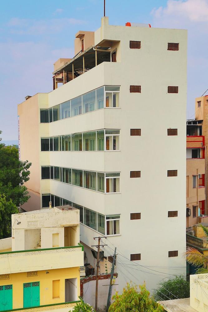 Hotel Royal Palm Udaipur Exterior foto